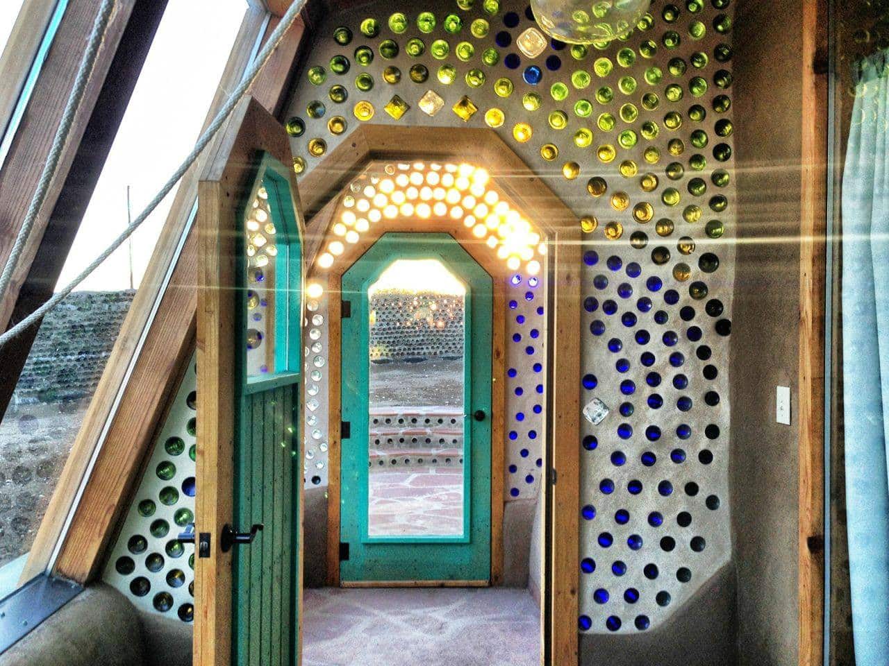 Earthships_Michael_Reynolds