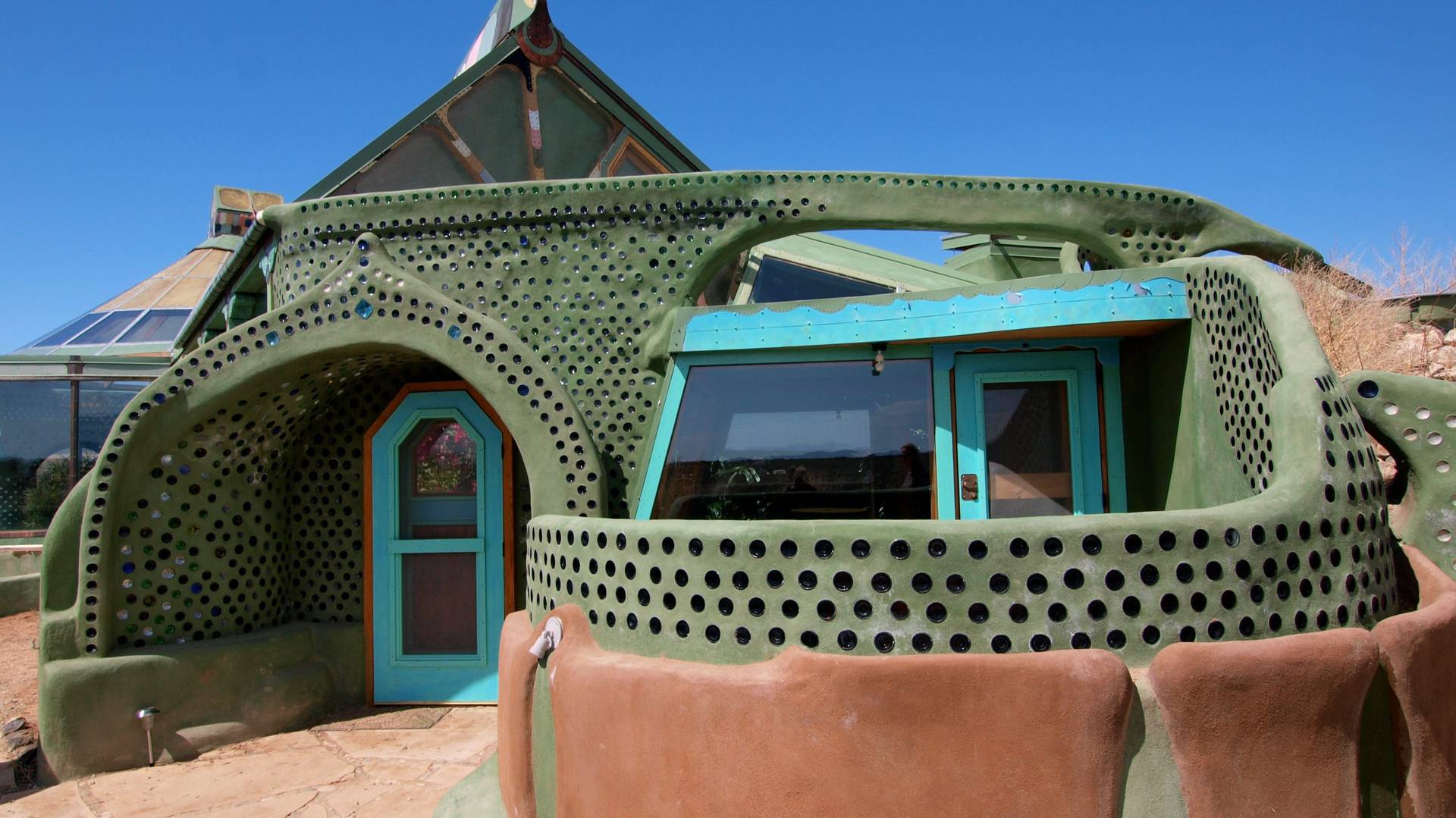 Earthships_Michael_Reynolds